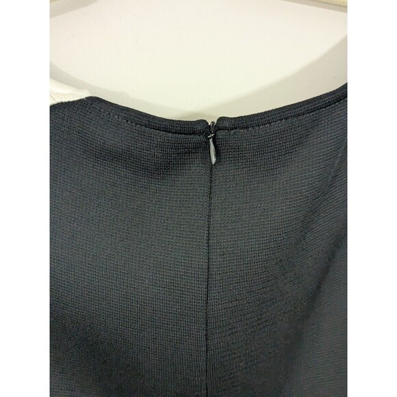 ST. JOHN Santana Knit Dress Sleeveless Embellished Waist Color Block Black Sz 12 - Picture 9 of 12